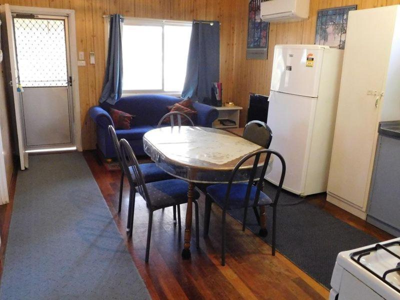 Cottage 57 - Topspot Cottages จูเรียนเบย์ ภายนอก รูปภาพ
