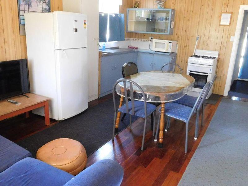 Cottage 57 - Topspot Cottages จูเรียนเบย์ ภายนอก รูปภาพ
